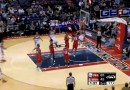 John Wall crosse Evan Turner et enchaîne par un poster