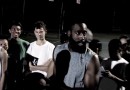 (Vidéo) Tony Parker et James Harden s’invitent sur un playground pour défier les ados du coin